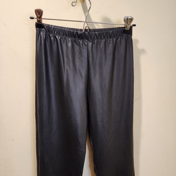 Faux Leather black wide legs flare leggins size M - Picture 7 of 10